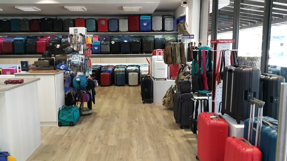 How to find and book the suitable luggage storage facility?