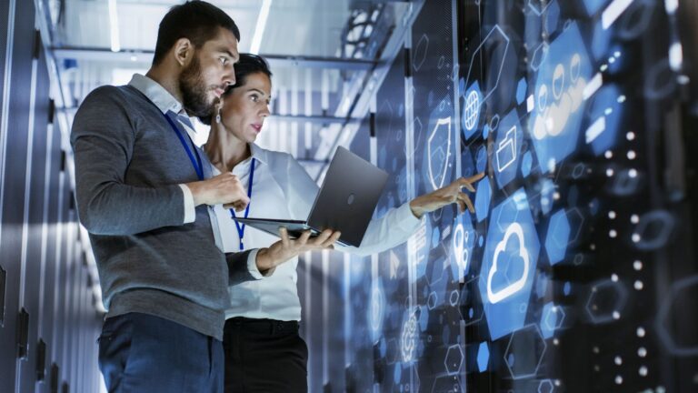 https://techbullion.com/the-helpful-effects-of-tech-in-business-today/