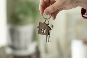 Comprar pisos y casas en venta en Castelldefels